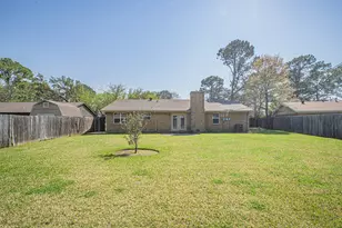 311 Hedgerow Ln, Lewisville, TX 75057 - Photo 17