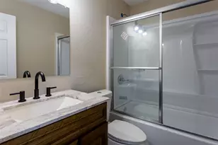 840 Red Oak Ct, Azle, TX 76020 - Photo 13