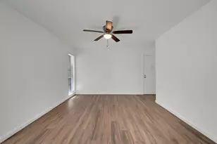 982 S Weatherred Dr, Richardson, TX 75080 - Photo 5