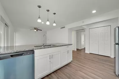 982 S Weatherred Drive #C, Richardson, TX 75080 - Photo 7