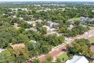 863 N Clinton, Stephenville, TX 76401 - Photo 17