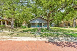 863 N Clinton, Stephenville, TX 76401 - Photo 23