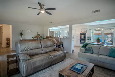 903 Village Green Drive, Rockwall, TX 75087 - Photo 5