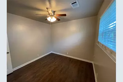 712 SW Sunnybrook Drive, Burleson, TX 76028 - Photo 11