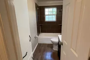 712 SW Sunnybrook Dr, Burleson, TX 76028 - Photo 7