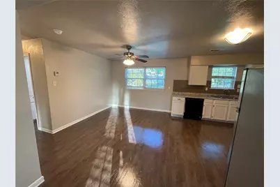 712 SW Sunnybrook Drive, Burleson, TX 76028 - Photo 5