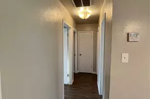 712 SW Sunnybrook Dr, Burleson, TX 76028 - Photo 17