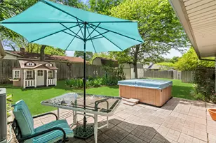 833 Ray Andra Dr, DeSoto, TX 75115 - Photo 3