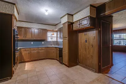 614 Marshalldell Avenue, Dallas, TX 75211 - Photo 7
