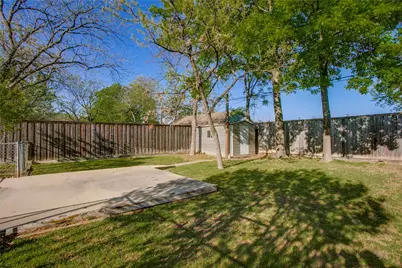 614 Marshalldell Avenue, Dallas, TX 75211 - Photo 23