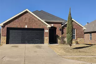 10013 Daly Dr, Fort Worth, TX 76053 - Photo 1