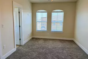 210 Belleville Dr, Lewisville, TX 75057 - Photo 17