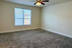 210 Belleville Dr, Lewisville, TX 75057 - Photo 11