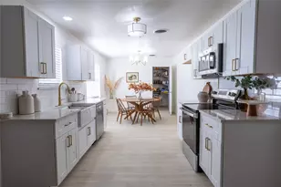 7808 Chantilly Ln, Fort Worth, TX 76134 - Photo 17