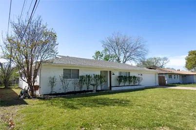 7808 Chantilly Lane, Fort Worth, TX 76134 - Photo 3