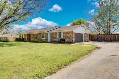 114 Jean Lane, Burleson, TX 76028 - Photo 3