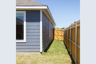 1012 Mountain Laurel Road, Princeton, TX 75407 - Photo 15