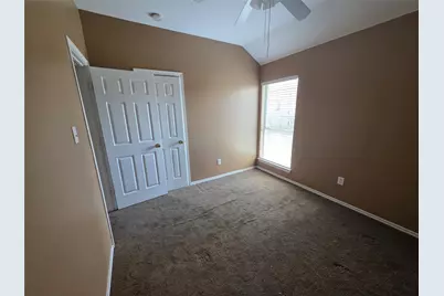 5600 Creekhollow Drive, Arlington, TX 76018 - Photo 15