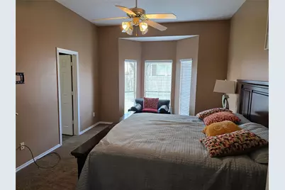 5600 Creekhollow Drive, Arlington, TX 76018 - Photo 11