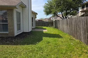 5600 Creekhollow Dr, Arlington, TX 76018 - Photo 33