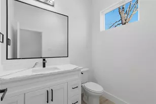 4215 Carpenter Ave, Dallas, TX 75210 - Photo 3