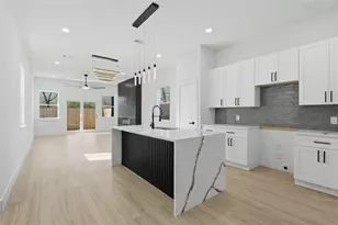 4215 Carpenter Ave, Dallas, TX 75210 - Photo 5