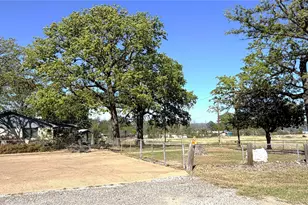 205 Mason Dr, Seven Points, TX 75143 - Photo 37