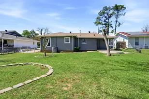 705 Vine St, Euless, TX 76040 - Photo 15