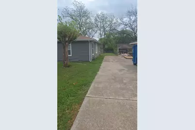 705 Vine Street, Euless, TX 76040 - Photo 17