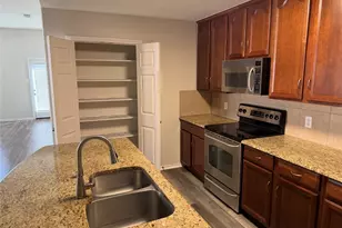 10035 Wake Bridge Dr, Frisco, TX 75035 - Photo 3