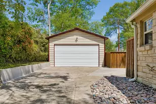 1114 Valencia St, Dallas, TX 75223 - Photo 21