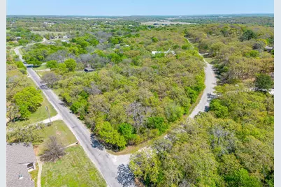 1000 Crazy Horse Trail, Burleson, TX 76028 - Photo 3