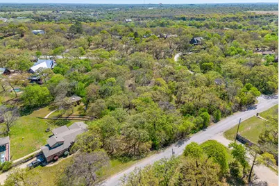 1000 Crazy Horse Trail, Burleson, TX 76028 - Photo 5