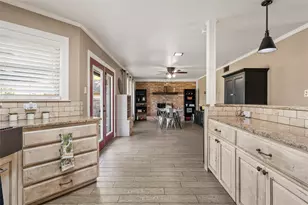 5515 Lake Charles Dr, Waco, TX 76710 - Photo 7