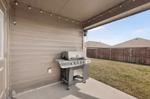 16616 Milwaukee St, Justin, TX 76247 - Photo 33