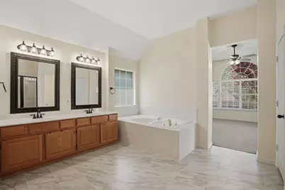 6613 Barclay Lane, Garland, TX 75044 - Photo 19