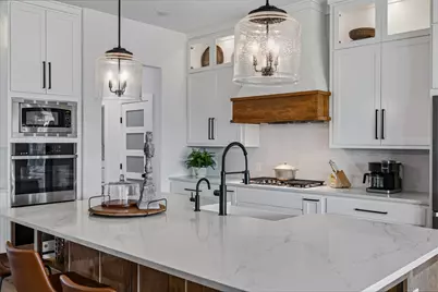 2713 Village Road, Granbury, TX 76049 - Photo 9