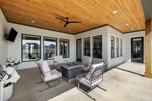 2713 Village Rd, Granbury, TX 76049 - Photo 33