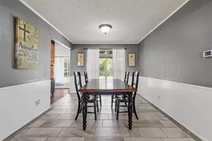 1049 W Moonlight Dr, Robinson, TX 76706 - Photo 11