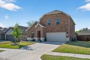 210 Briarwood Ln, Lake Dallas, TX 75065 - Photo 3