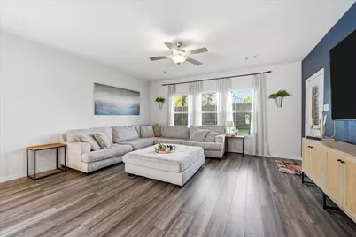 210 Briarwood Lane, Lake Dallas, TX 75065 - Photo 9