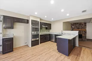 1503 N Fielder Rd, Arlington, TX 76012 - Photo 9