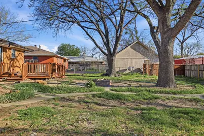 106 N 9th Street, Sanger, TX 76266 - Photo 21