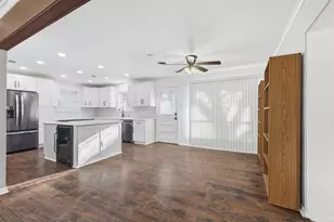 106 N 9th St, Sanger, TX 76266 - Photo 9