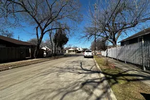 5118 Ash Ln, Dallas, TX 75223 - Photo 5