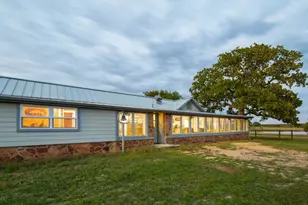 104 Long Vw Dr, Mineral Wells, TX 76067 - Photo 1