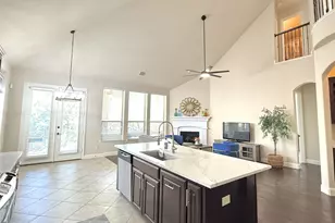 12130 Jackson Creek Dr, Dallas, TX 75243 - Photo 11