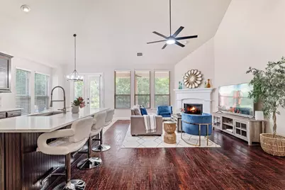 12130 Jackson Creek Drive, Dallas, TX 75243 - Photo 7