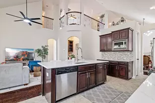 12130 Jackson Creek Dr, Dallas, TX 75243 - Photo 9