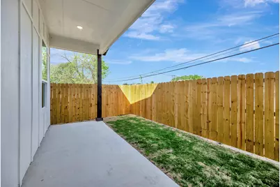 929 E Magnolia Avenue, Fort Worth, TX 76104 - Photo 39